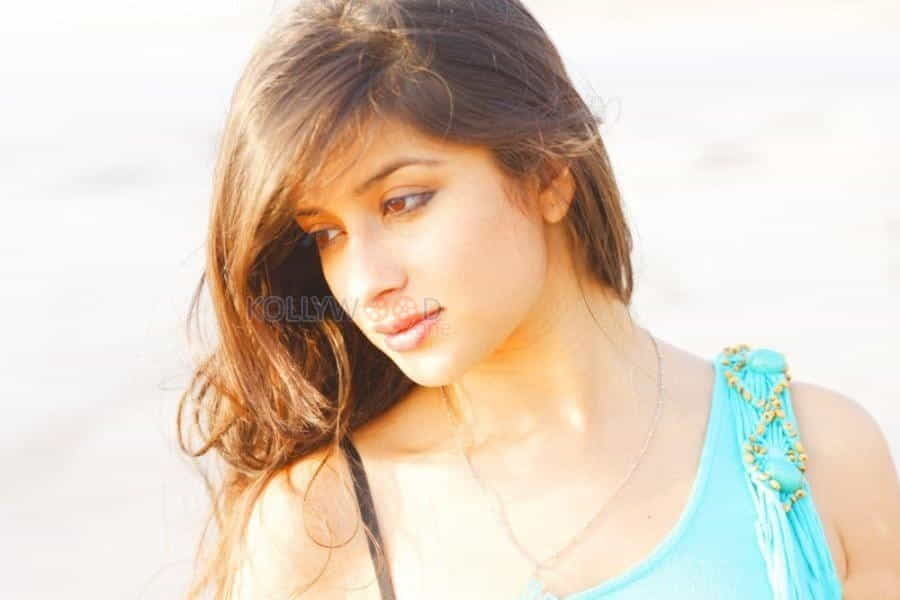 Telugu Actress Madhurima Sexy Photoshoot Pictures 13