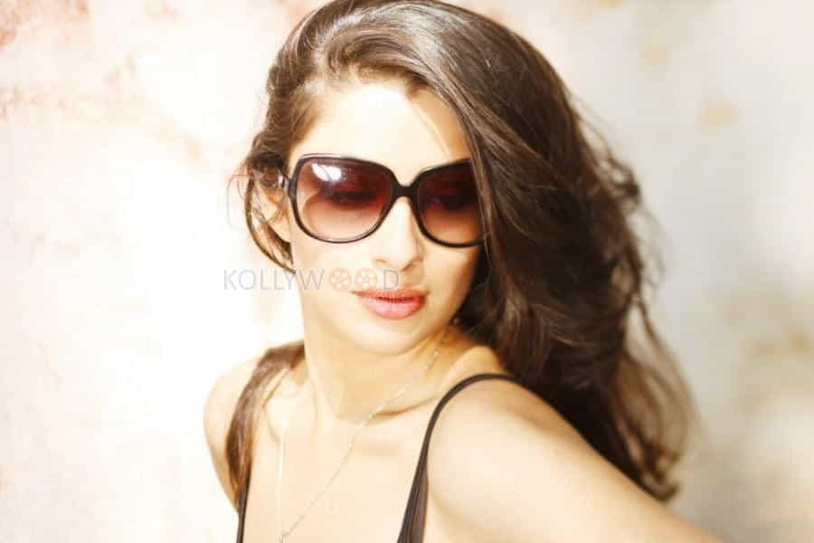 Telugu Actress Madhurima Sexy Photoshoot Pictures 15