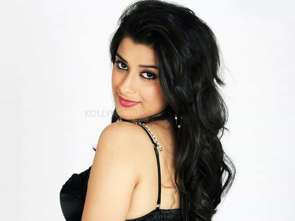 Telugu Actress Madhurima Sexy Photoshoot Pictures 22