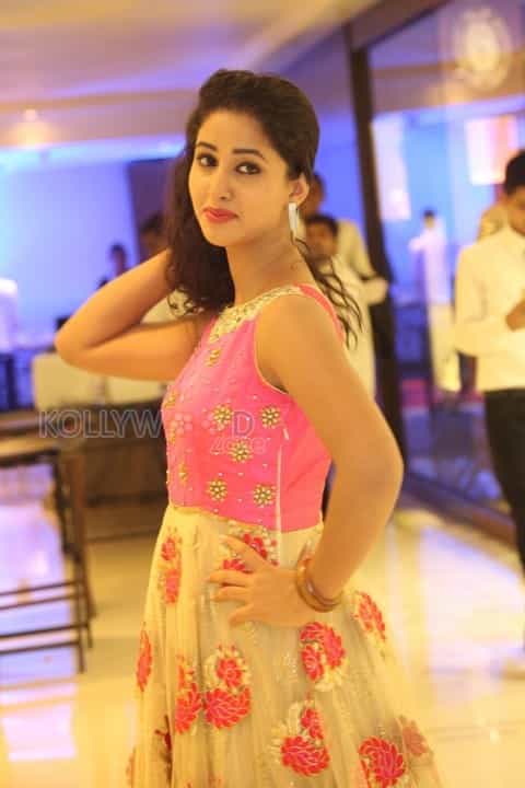 Telugu Actress Pavani New Photos 20