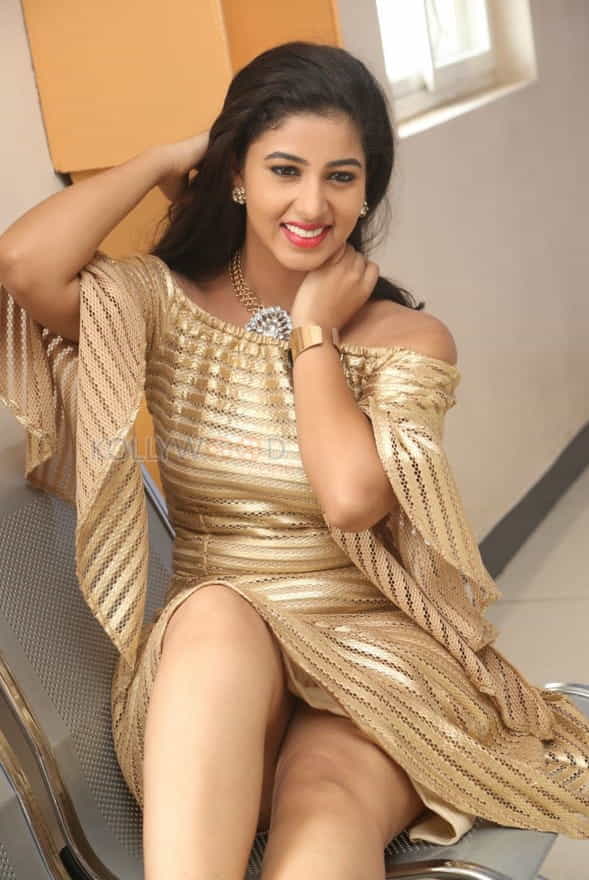 Telugu Actress Pavani New Photoshoot Stills 04