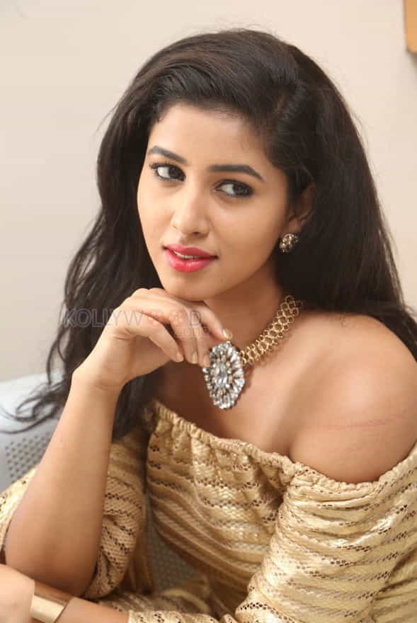 Telugu Actress Pavani New Photoshoot Stills 76