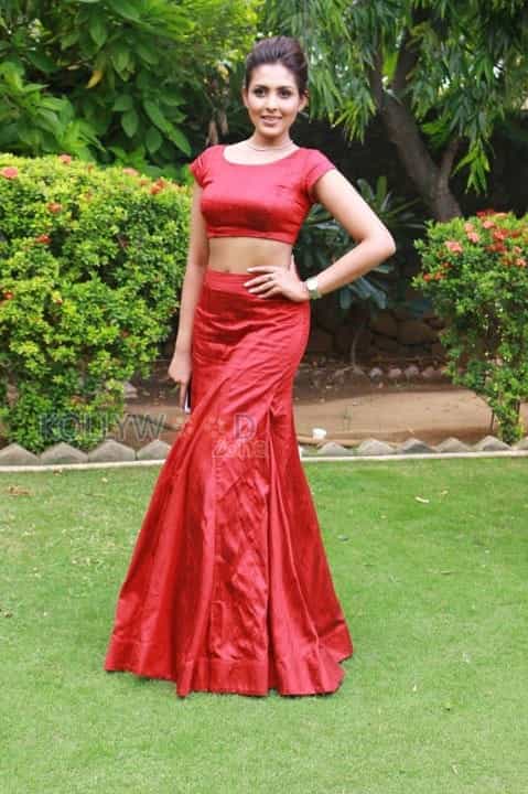 Thoongavanam Heroine Madhu Shalini Stills 02