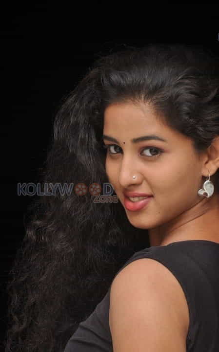 Tolly Actress Pavani Photos 11