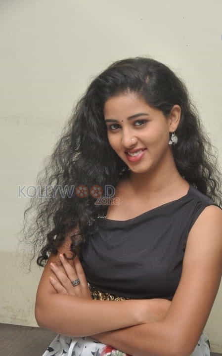 Tolly Actress Pavani Photos 24