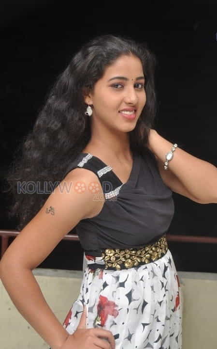 Tolly Actress Pavani Photos 31