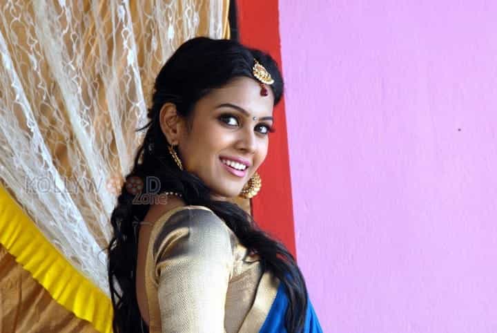 Friendly Movies Heroine Chandini Photos 02