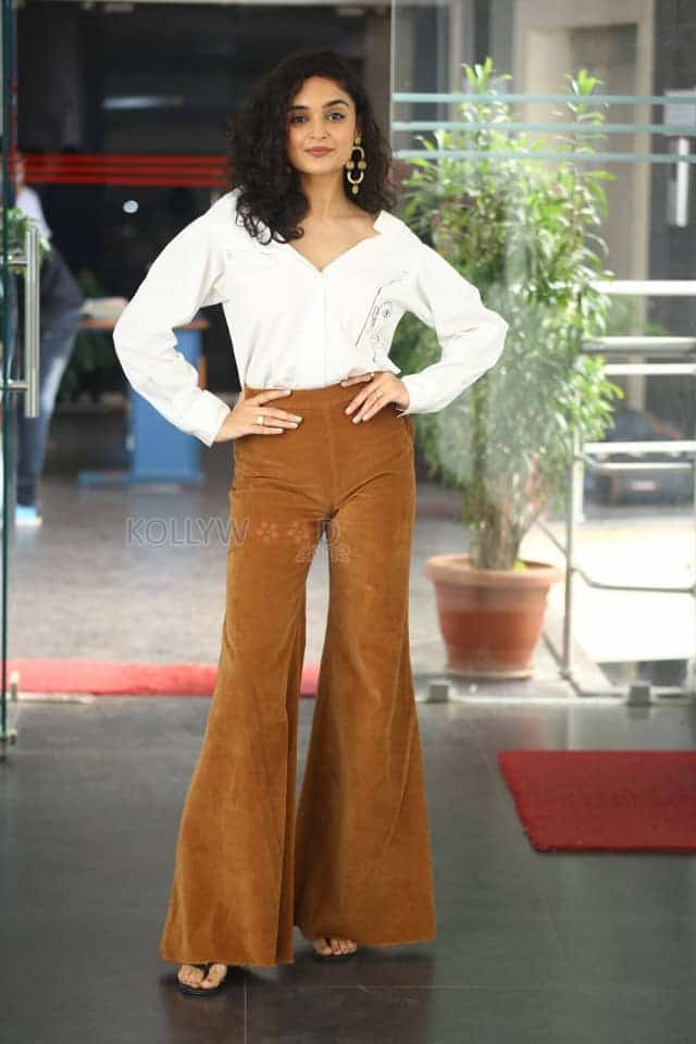 Kashish Khan at Anubhavinchu Raja Movie Interview Stills 19