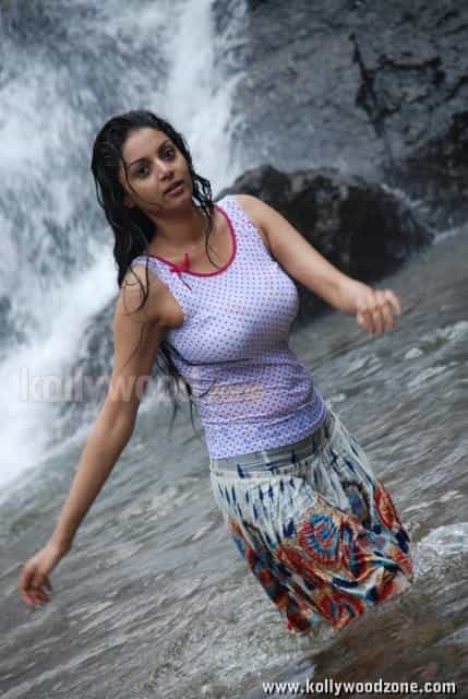 Maayai Movie Heroine Sanam Sexy Stills 03