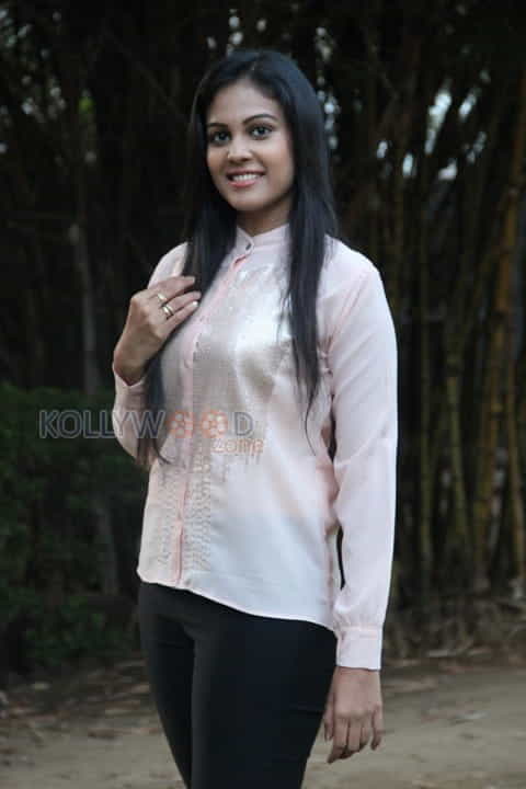 Tamil Telugu Actress Chandini Photos 03