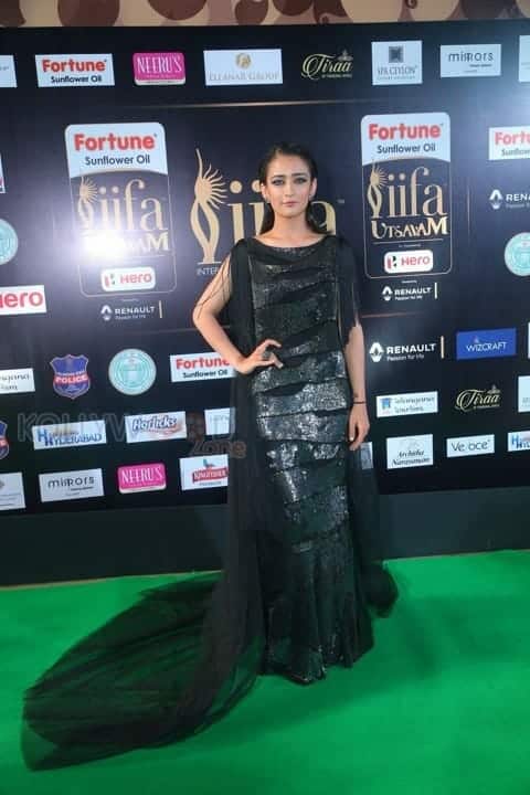 Actress Akshara Haasan At Iifa Utsavam 2017 Photos 01