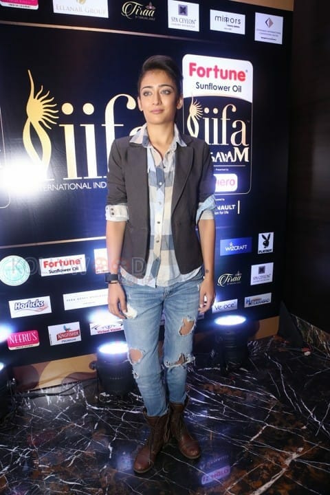 Actress Akshara Haasan At Iifa Utsavam Event Pictures 04