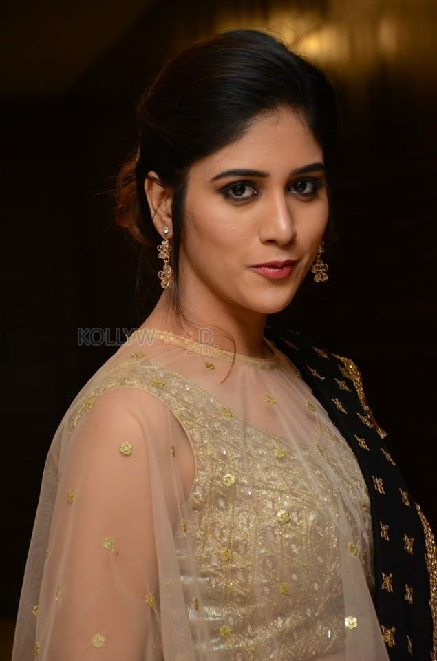 Actress Chandini Chowdary At Howrah Bridge Audio Launch Photos 11