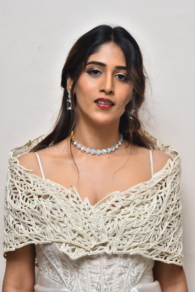 Actress Chandini Chowdary at Yevam Movie Pre Release Event Photos 08