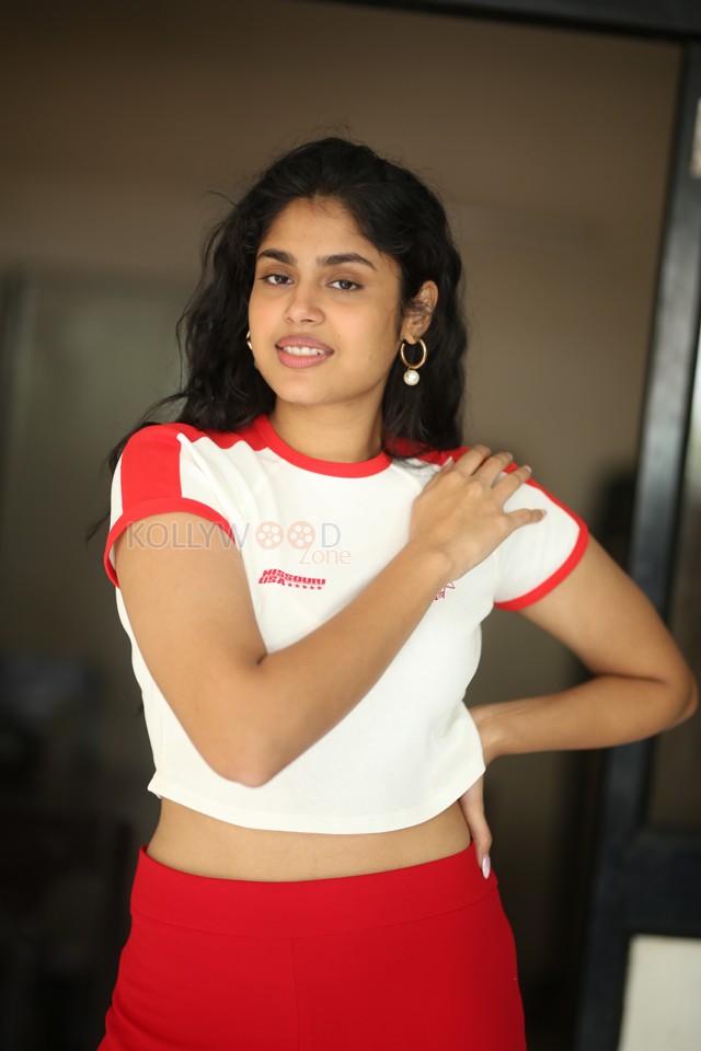 Actress Faria Abdullah at Mathu Vadalara 2 Interview Photos 37