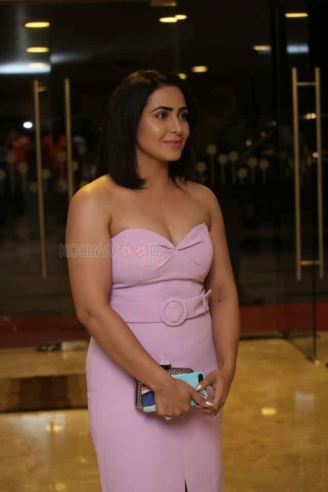 Actress Nandini Rai At Salon Hair Crush Launch Party Pictures 26