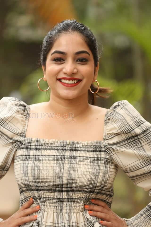 Actress Punarnavi Bhupalam At Oka Chinna Viramam Press Meet Photos 03