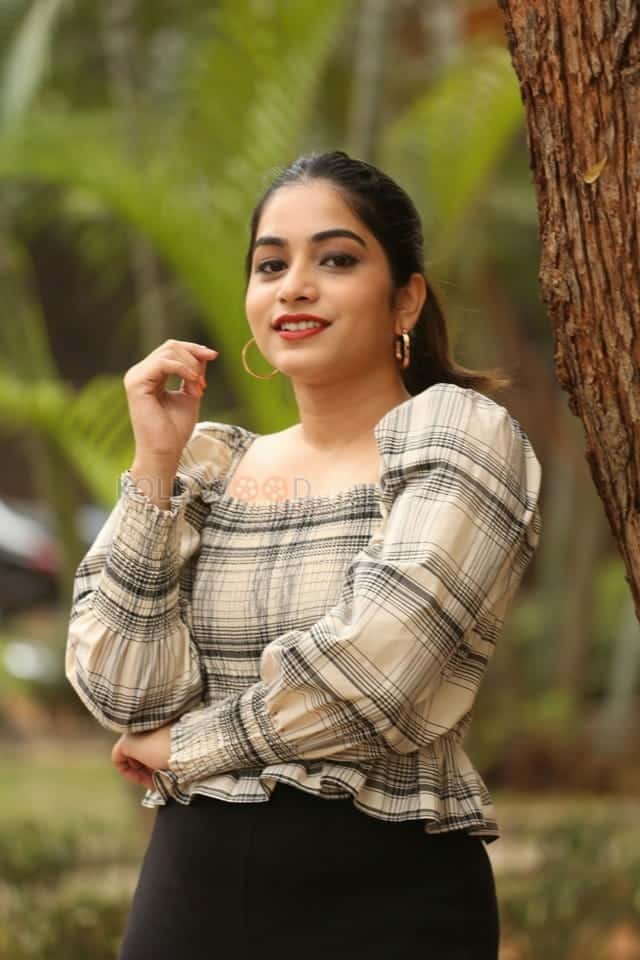 Actress Punarnavi Bhupalam At Oka Chinna Viramam Press Meet Photos 38