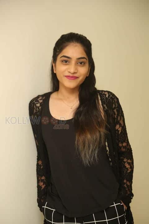 Actress Punarnavi Bhupalam New Photos 34