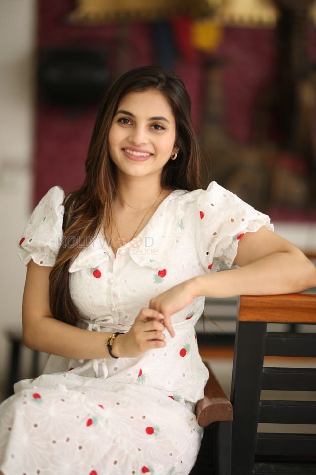 Actress Ramya Pasupuleti at Maruthi Nagar Subramanyam Interview Photos 69