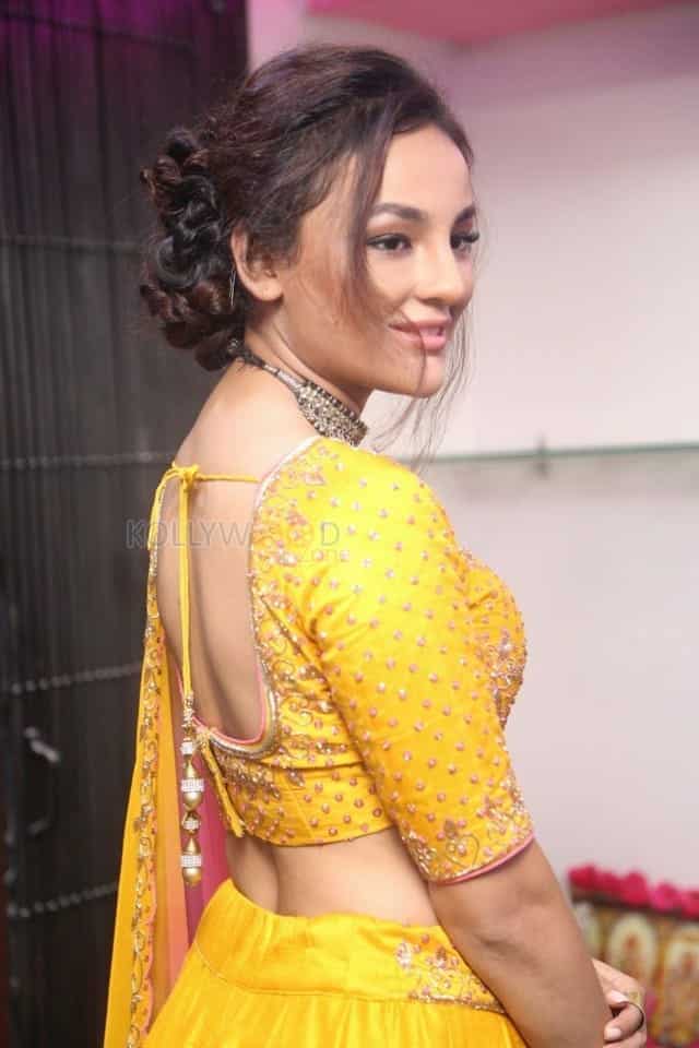 Actress Seerat Kapoor At Akruthi Designer Studio Launch Photos 20