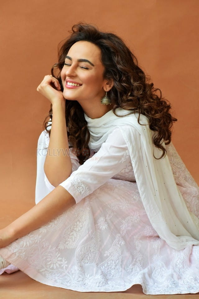 Actress Seerat Kapoor Latest Photoshoot Stills 06