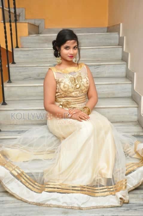 Actress Sirisha New Stills 21