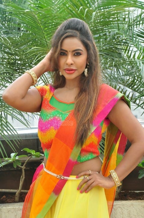 Actress Sri Reddy Pictures 02