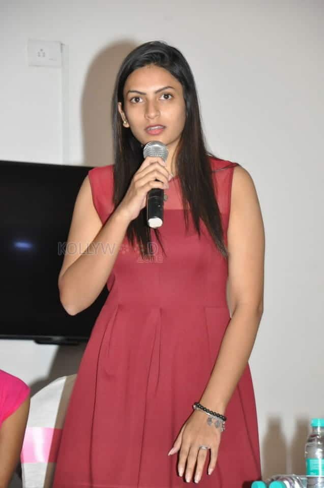 Actress Swetha Varma At Mithai Movie Opening Photos 22