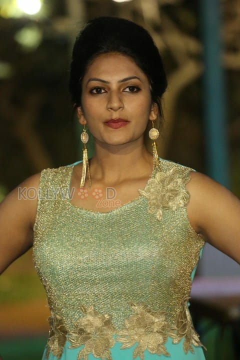 Actress Swetha Varma Photos 13