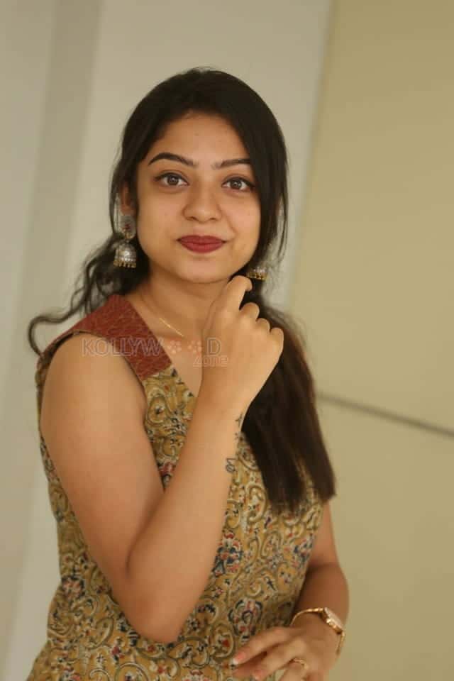 Actress Varsha Bollamma Press Meet Photos 14