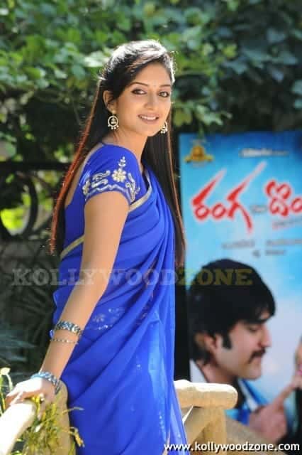 Actress Vimala Raman In Blue 04