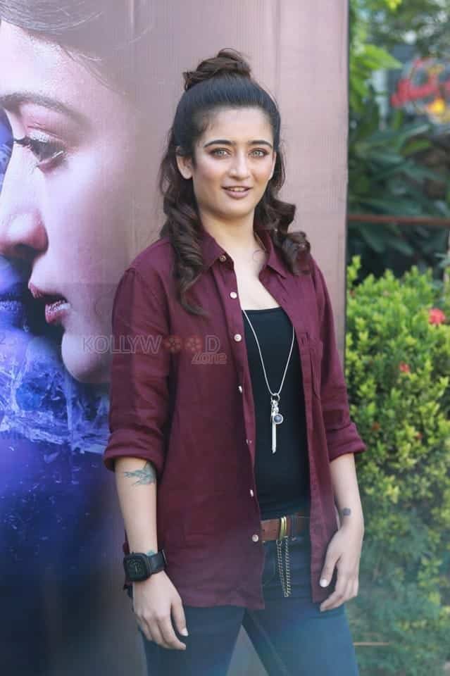 Akshara Haasan At Fingertip Press Meet 01