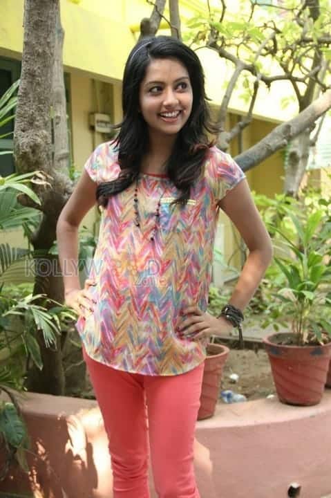 Beautiful Actress Mahima Nambiar Photos 22