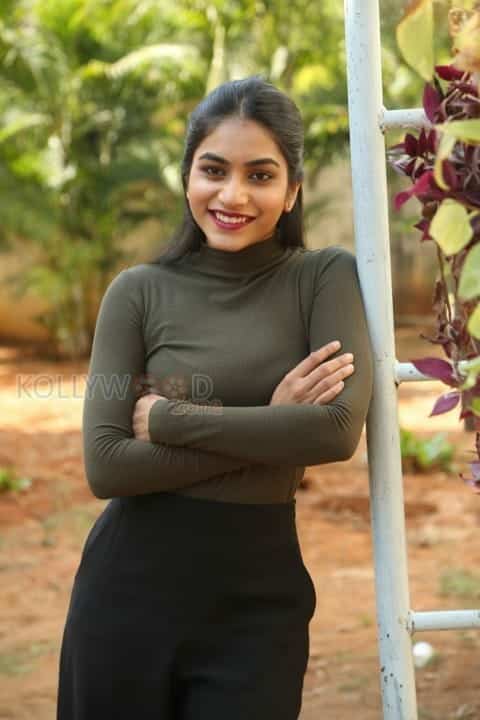 Punarnavi Bhupalam Interview Photos 25