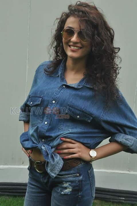 Run Raja Run Movie Heroine Seerat Kapoor Pictures 21