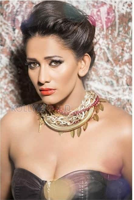 Sanjana Singh Hot Photos 05