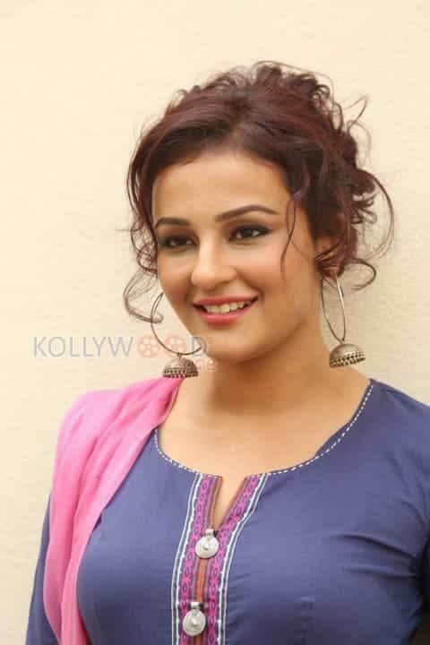 Seerat Kapoor Photos 06