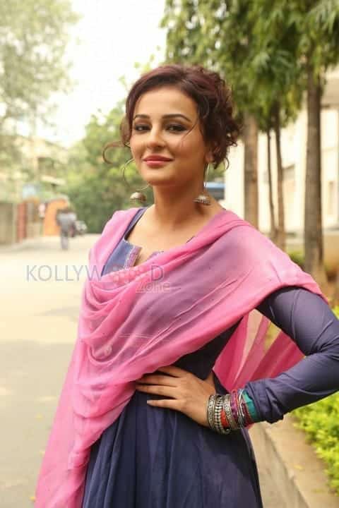 Seerat Kapoor Photos 11