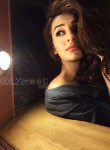 Seerat Kapoor Rare Unseen Photoshoot Pictures 11