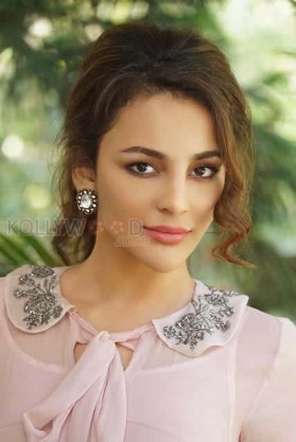 Sexy Seerat Kapoor Pictures 11