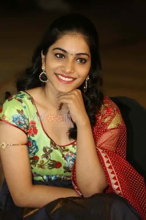 Telugu Actress Punarnavi Bhupalam Photos 19