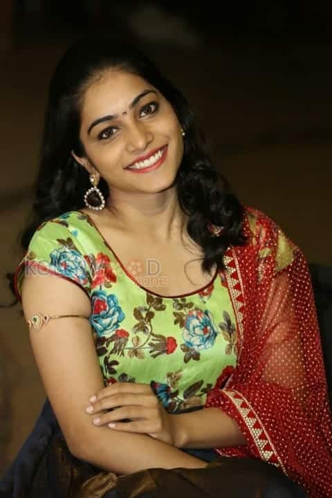 Telugu Actress Punarnavi Bhupalam Photos 21