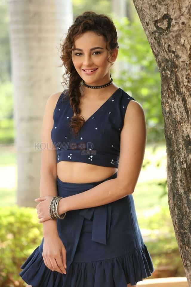 Telugu Actress Seerat Kapoor New Pictures 05