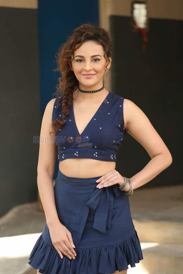 Telugu Actress Seerat Kapoor New Pictures 07