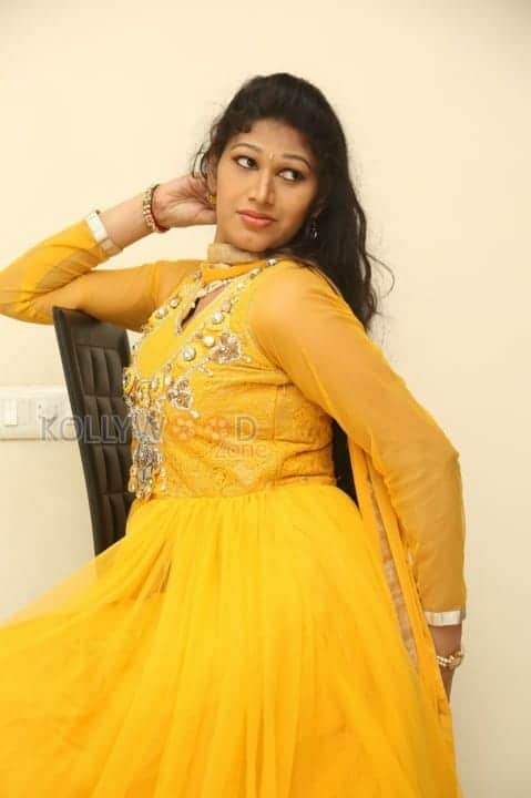 Telugu Actress Sirisha Hot Photos 18