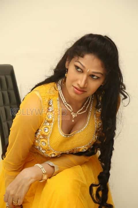 Telugu Actress Sirisha Hot Photos 20