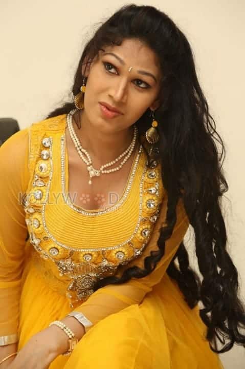 Telugu Actress Sirisha Hot Photos 21