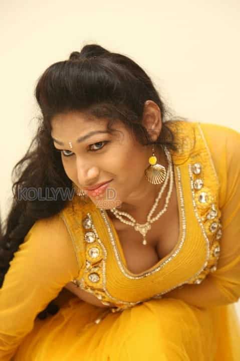 Telugu Actress Sirisha Hot Photos 26