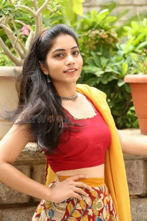 Tollywood Actress Punarnavi Bhupalam New Photos 06